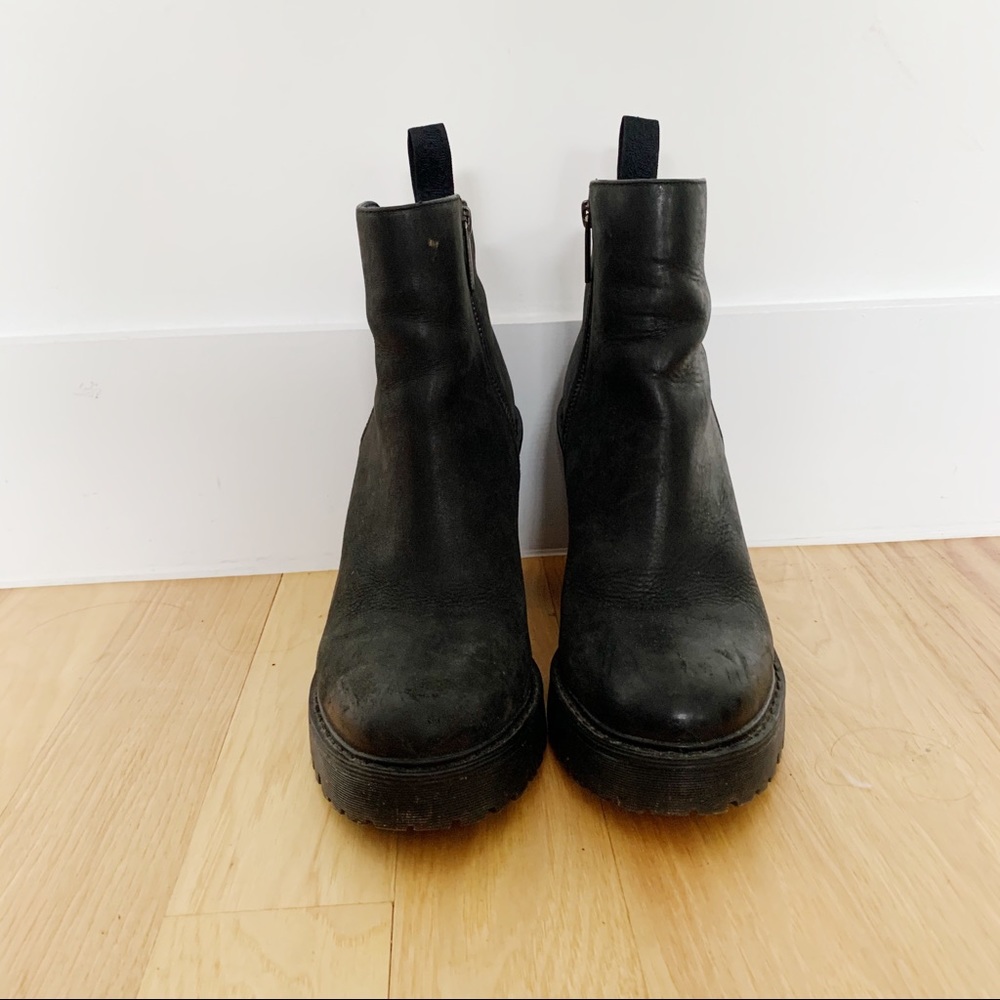 Magdalena Women’s Leather Heeled Chelsea Boots - Picture 4 of 6